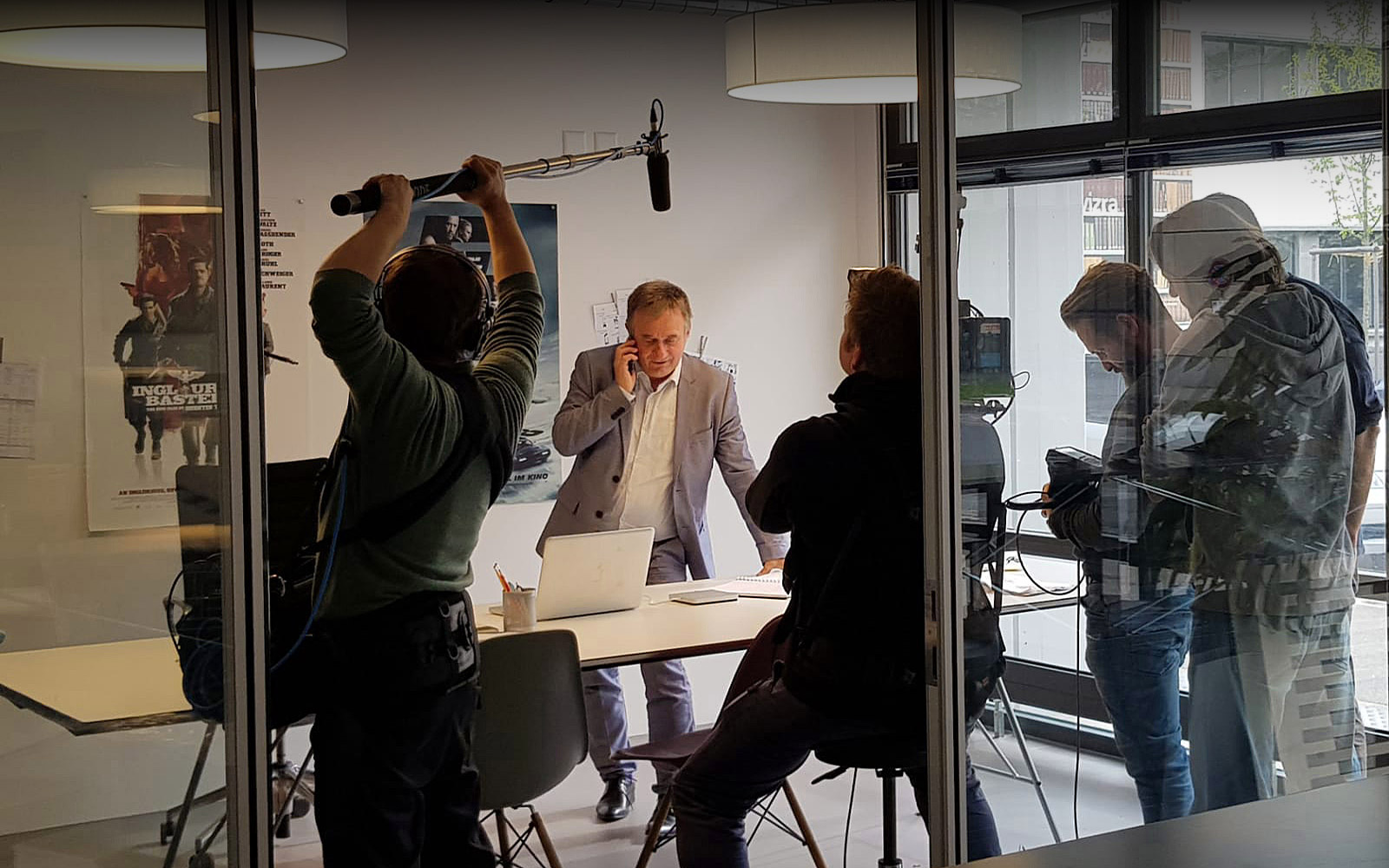 Ben Langsch auf dem Set.